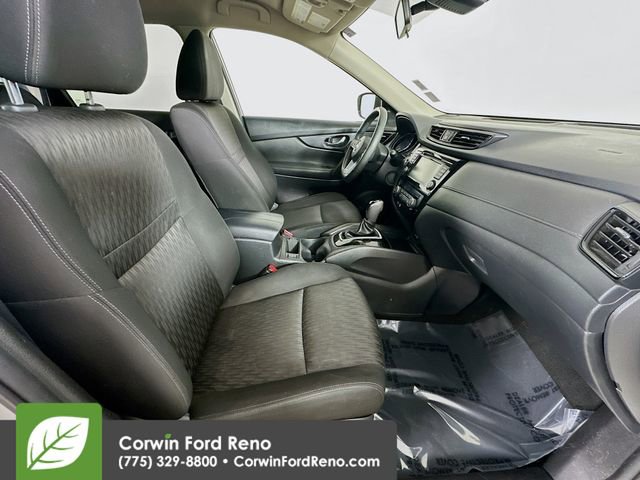 Used 2019 Nissan Rogue SV image 25
