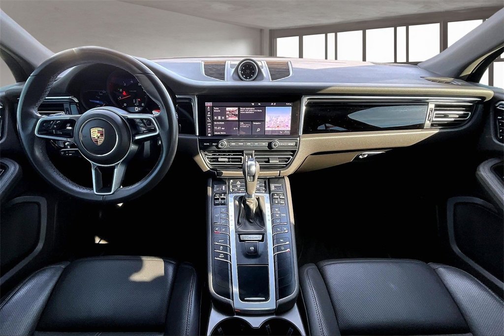 Used 2021 Porsche Macan image 16