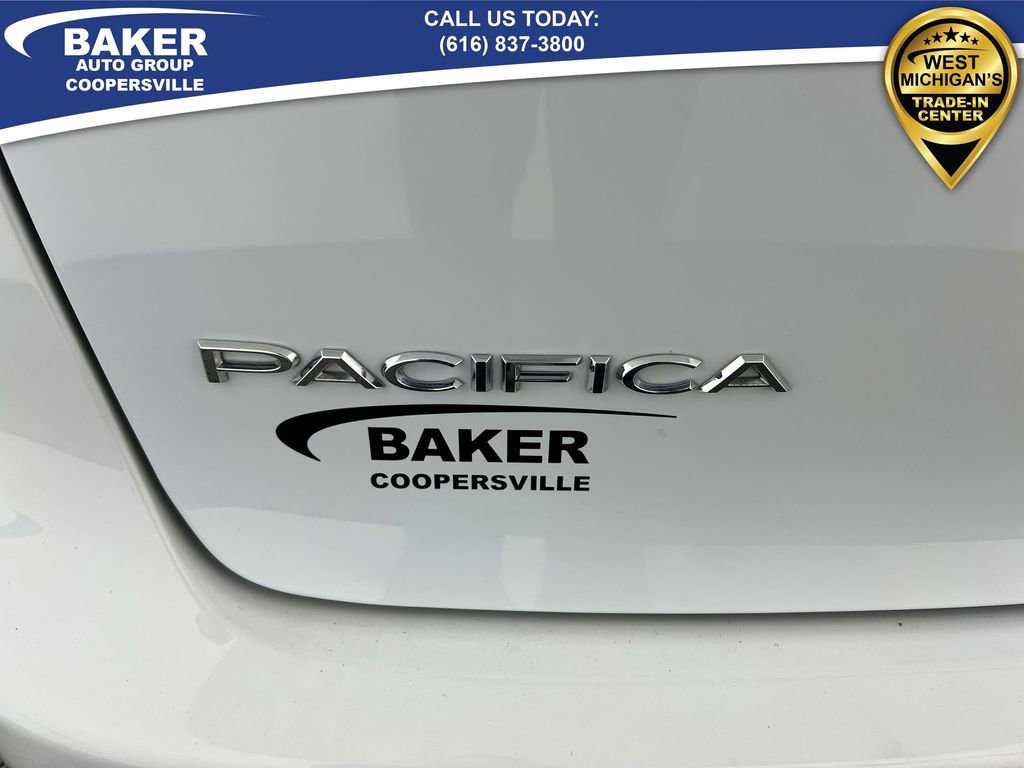 Used 2024 Chrysler Pacifica Limited image 33