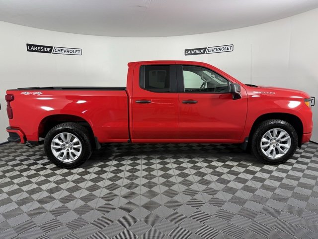 Used 2025 Chevrolet Silverado 1500 Custom image 7
