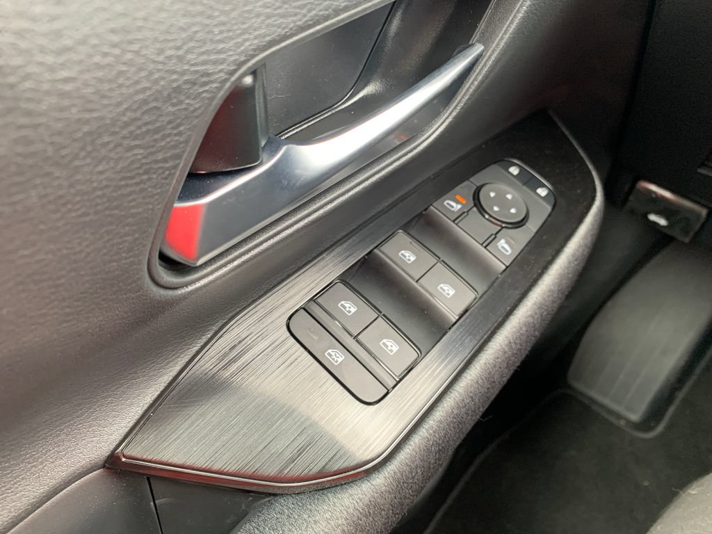 New 2026 Nissan Kicks SV w/ Cold Weather Package FWD image 17