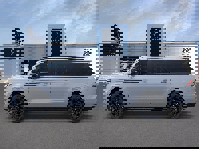New 2025 Lincoln Navigator L Reserve w/ Jet Appearance Package image 3