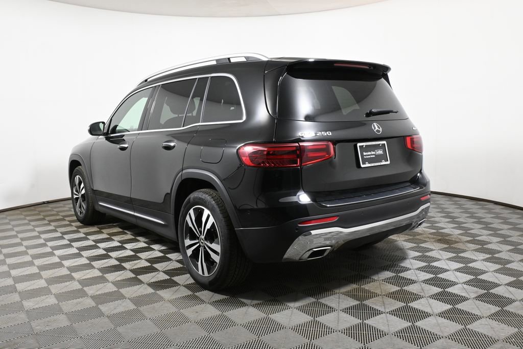 Certified 2026 Mercedes-Benz GLB 250 4MATIC image 5