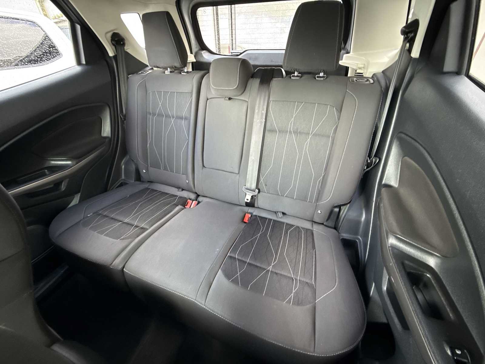 Used 2020 Ford EcoSport SE FWD image 24