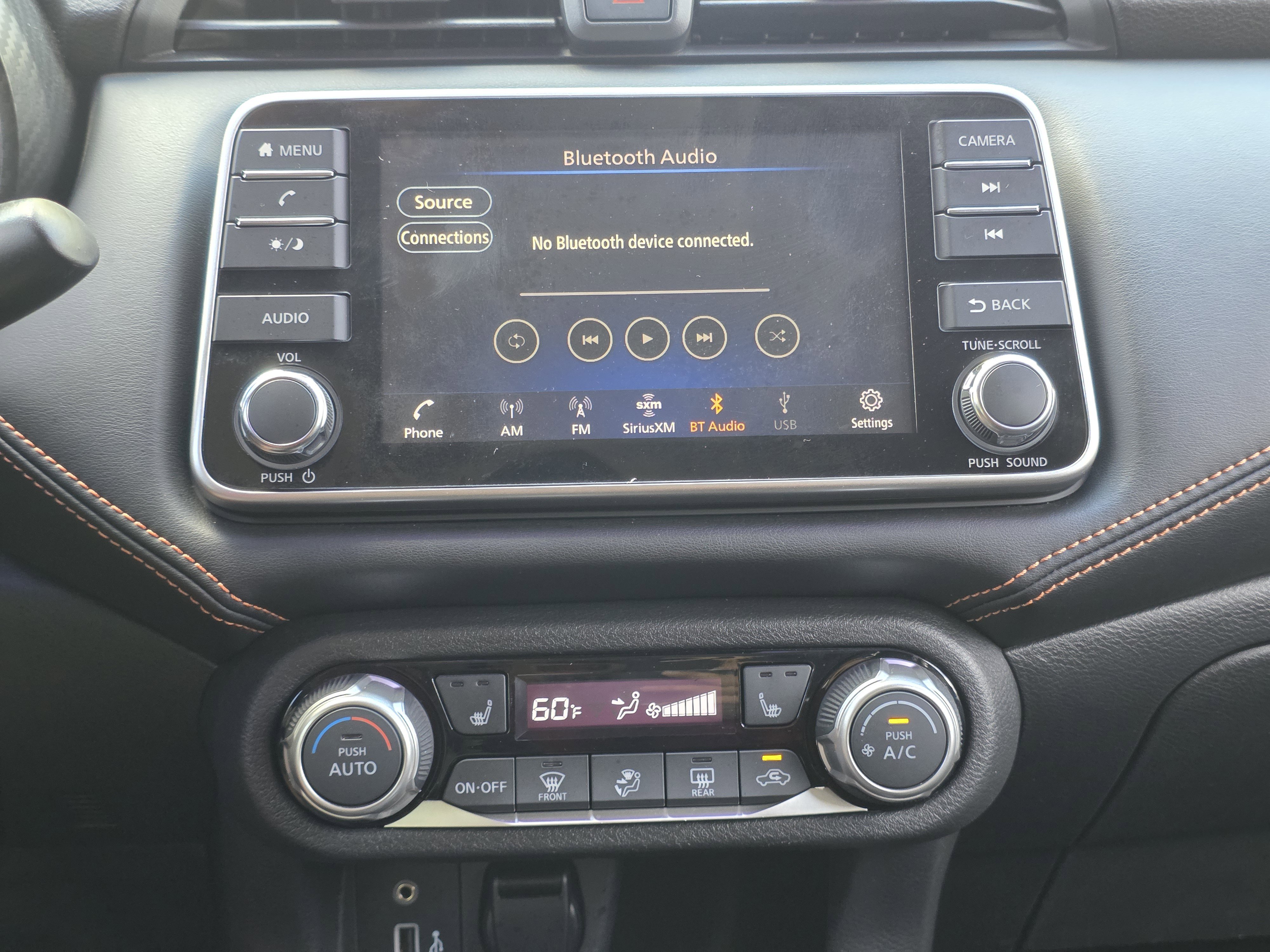 Used 2020 Nissan Versa SR w/ Convenience Package image 18