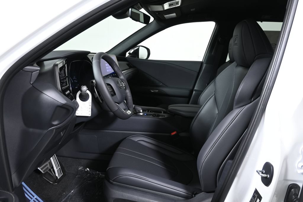 New 2026 Lexus TX 500h AWD w/ Technology Package image 3