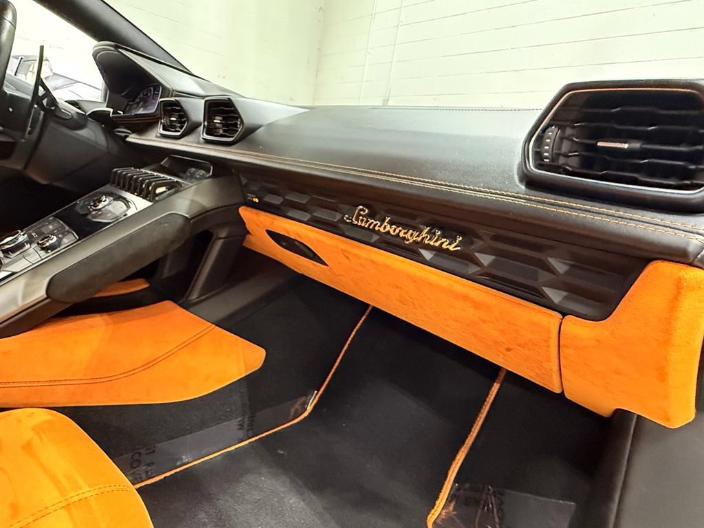 Used 2017 Lamborghini Huracan LP 580-2 RWD image 48