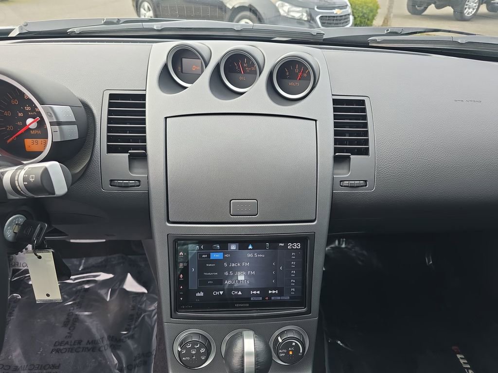 Used 2003 Nissan 350Z Touring image 13
