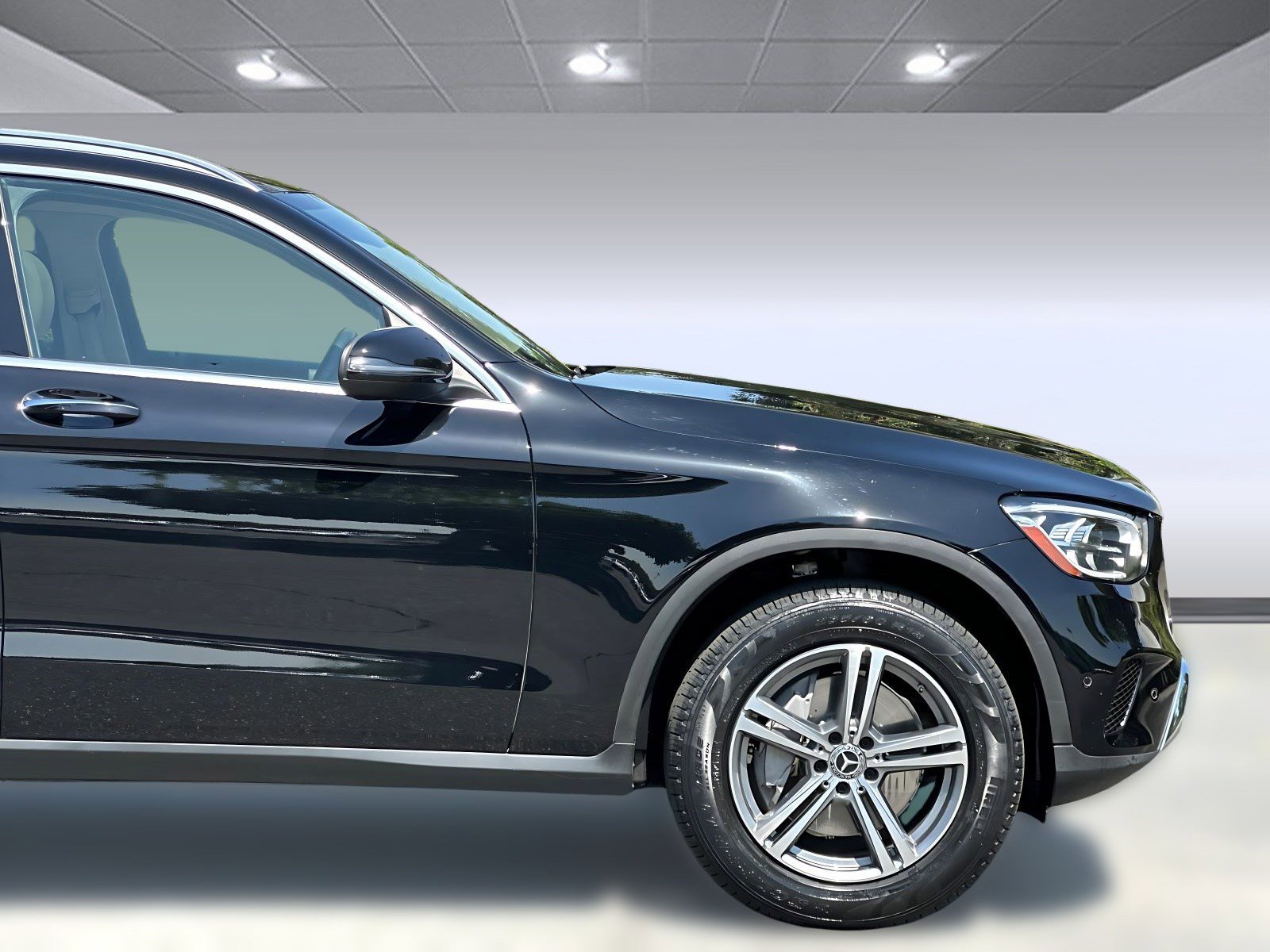 Used 2021 Mercedes-Benz GLC 300 image 35