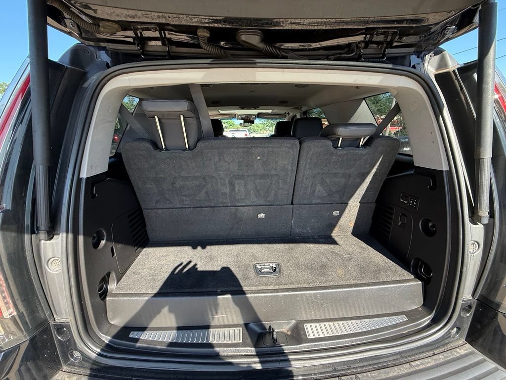 Used 2019 Cadillac Escalade Luxury AWD/4WD image 27