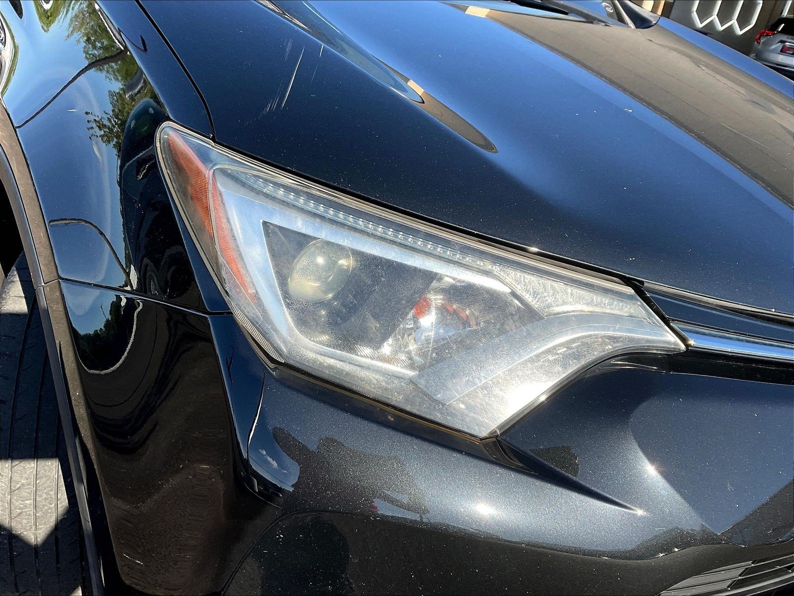 Used 2017 Toyota RAV4 XLE w/ All Weather Liner Package AWD/4WD image 31