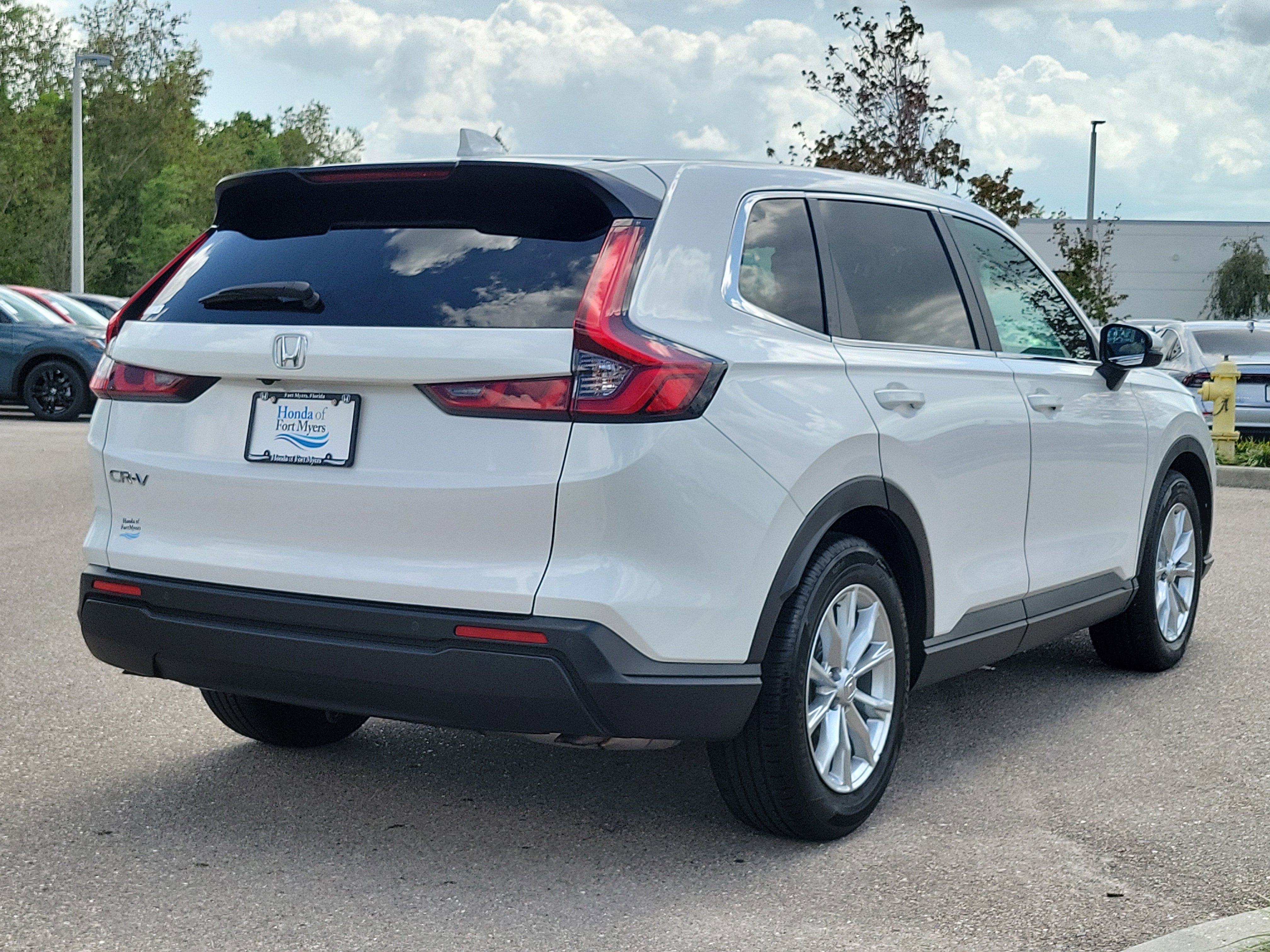 Used 2024 Honda CR-V EX-L image 6