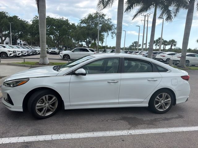 Used 2018 Hyundai Sonata SEL w/ Tech Package 02 FWD image 2