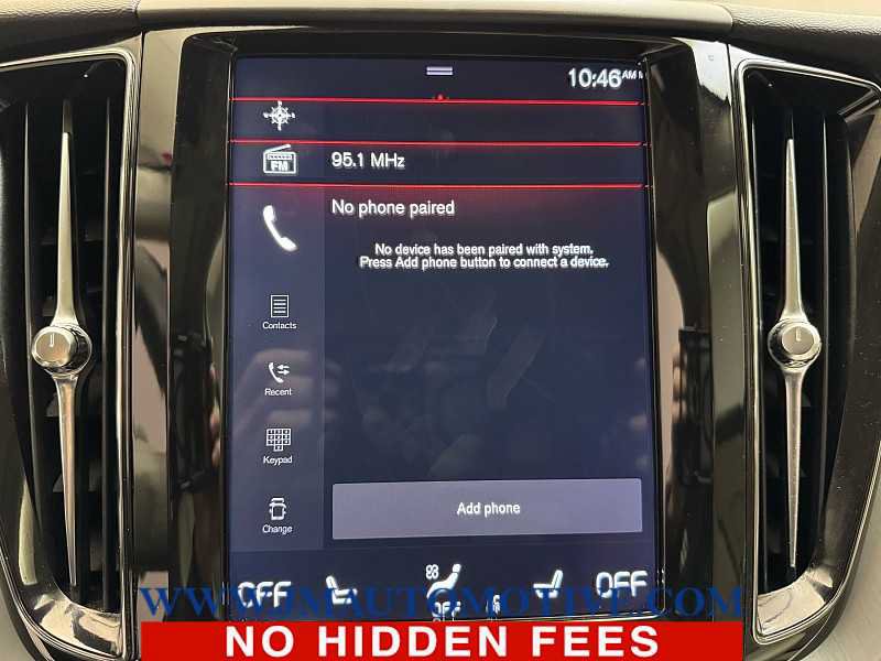 Used 2019 Volvo XC60 T5 Momentum w/ Multimedia Package AWD/4WD image 24