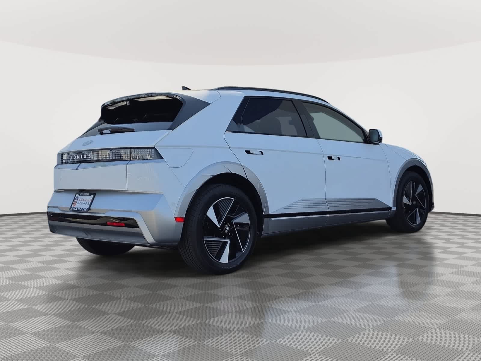 New 2027 Hyundai Ioniq 5 Limited RWD image 7