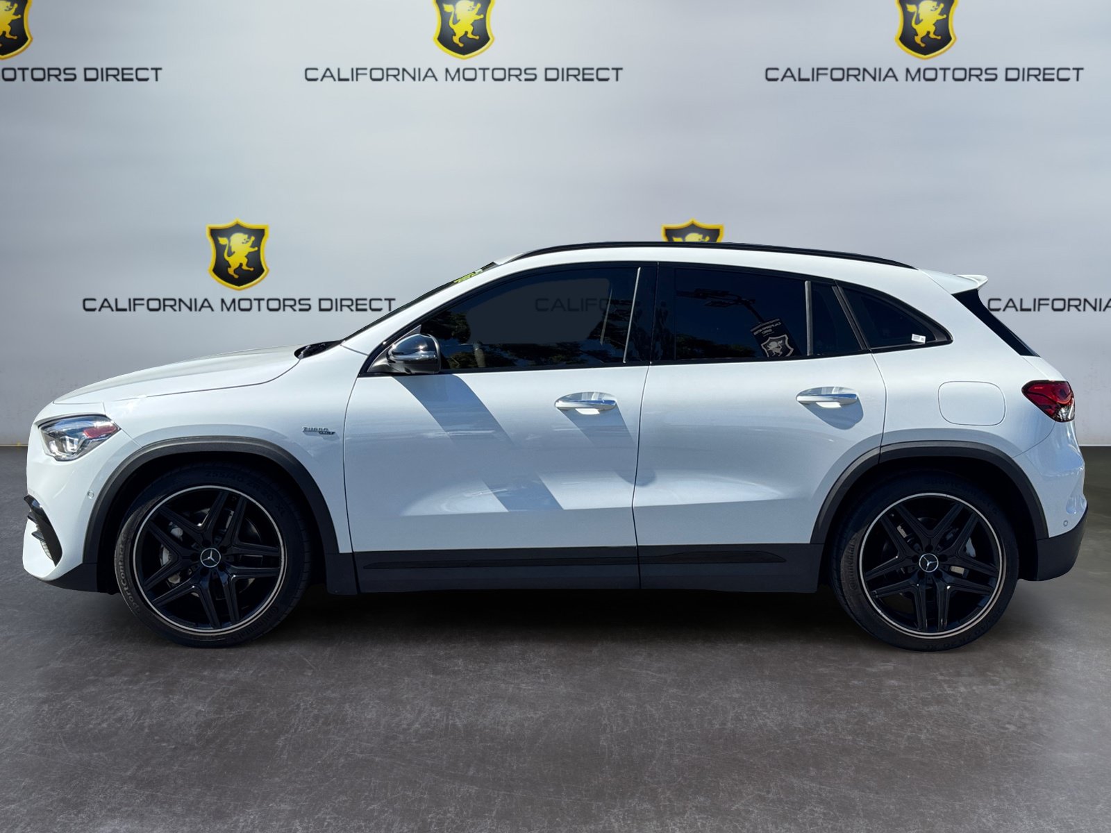 Used 2022 Mercedes-Benz GLA 35 AMG 4MATIC image 2