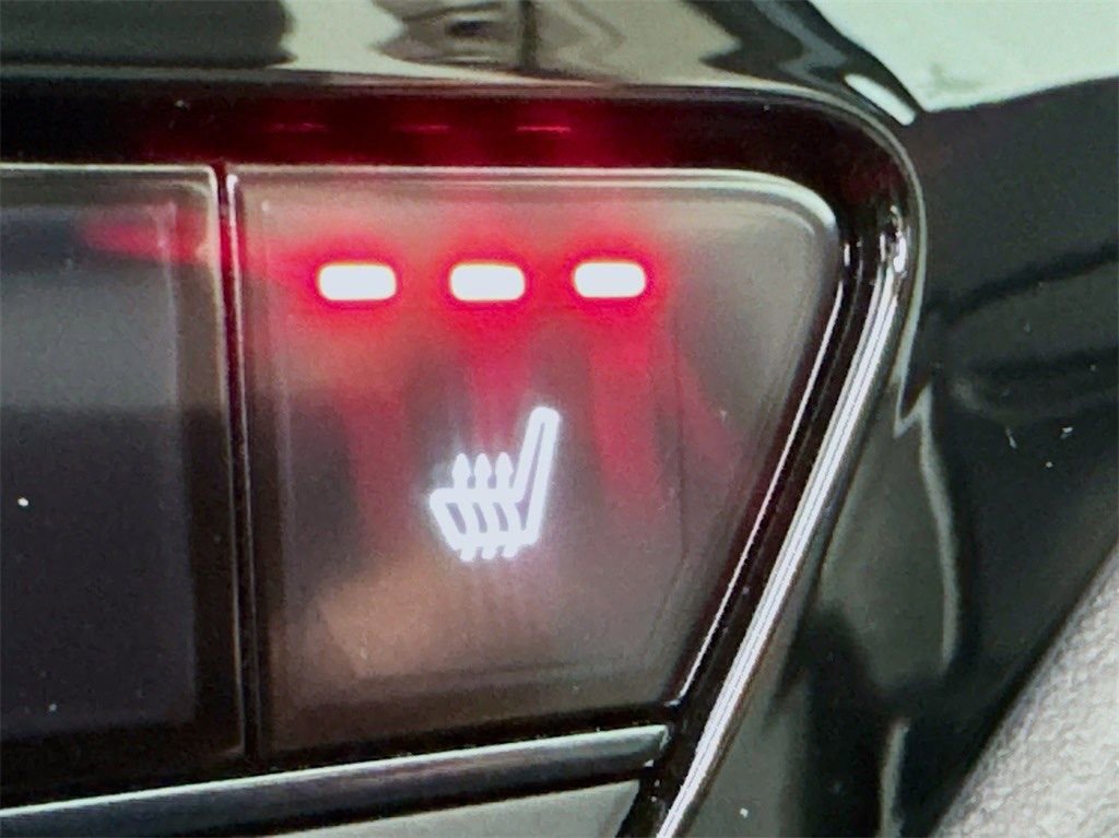 Certified 2025 Honda Accord EX-L image 28