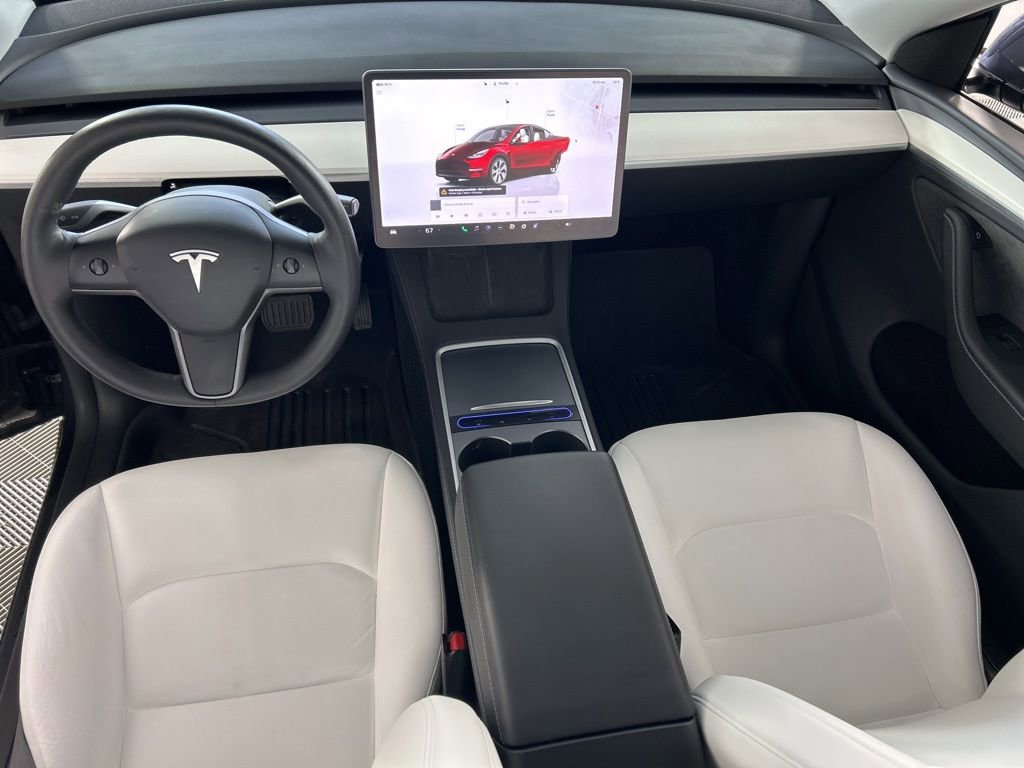 Used 2024 Tesla Model Y Long Range image 15