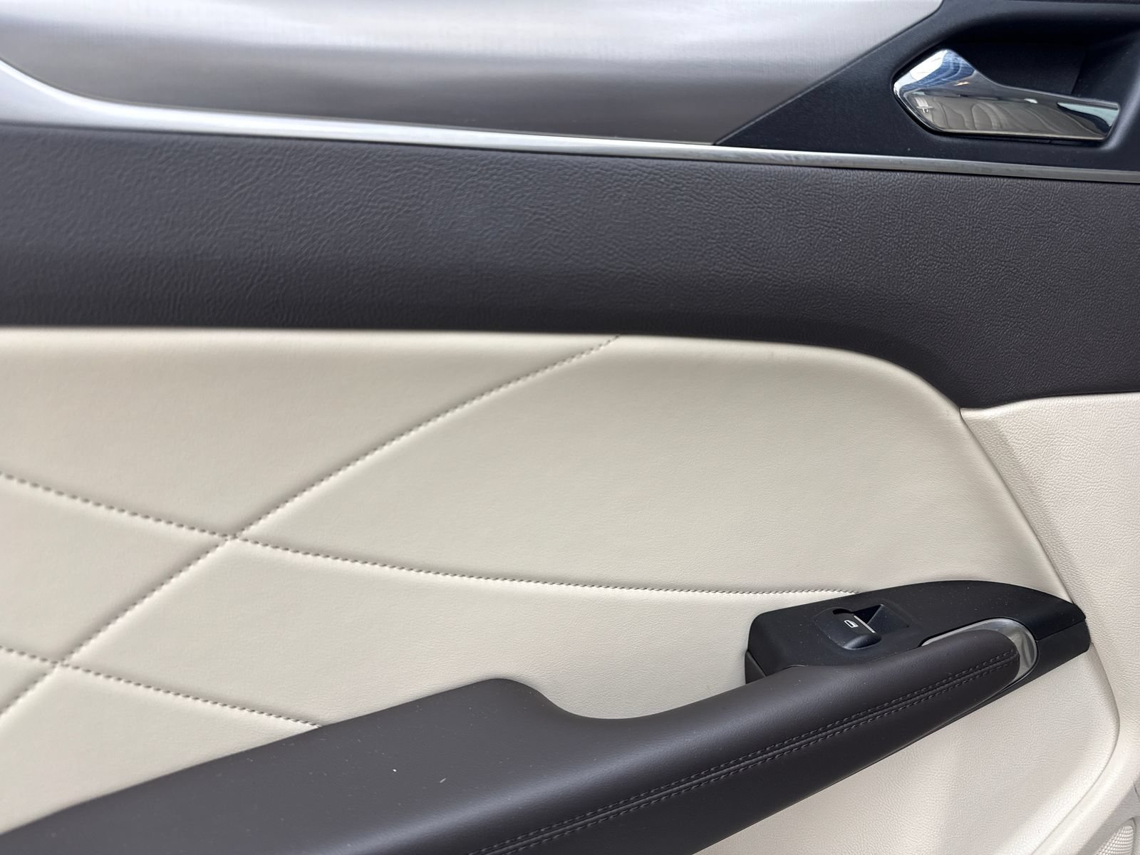 Used 2019 Lincoln MKC Premiere FWD image 39