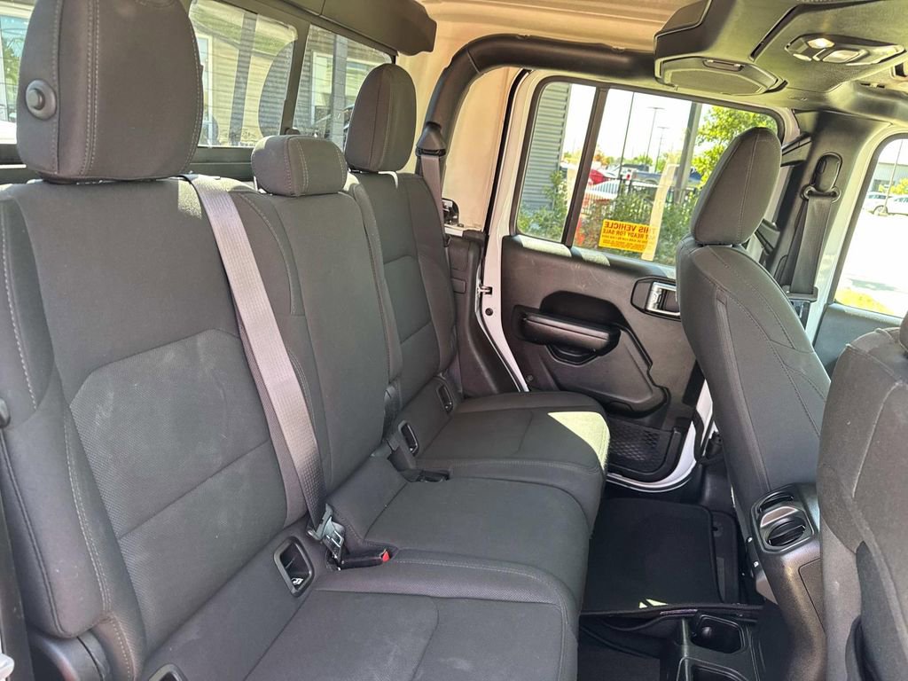 Used 2021 Jeep Gladiator Sport AWD/4WD image 12