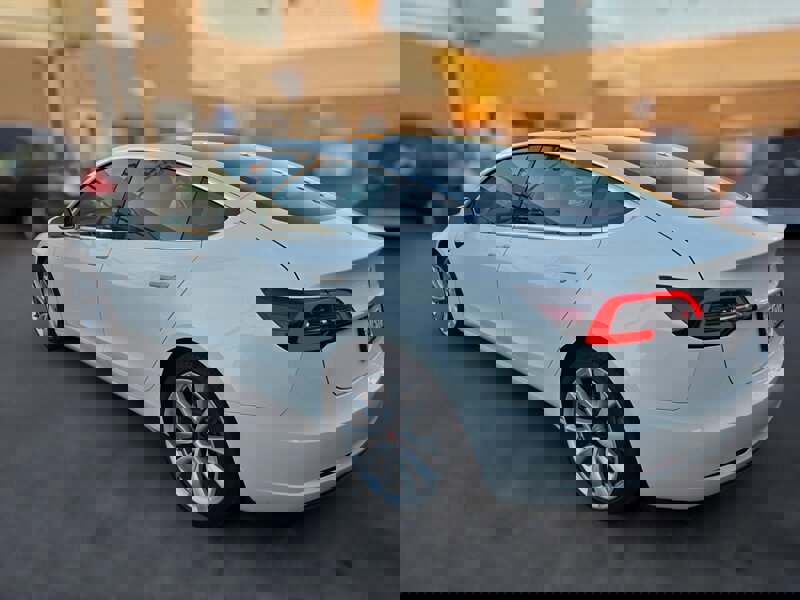 Used 2019 Tesla Model 3 Long Range image 4