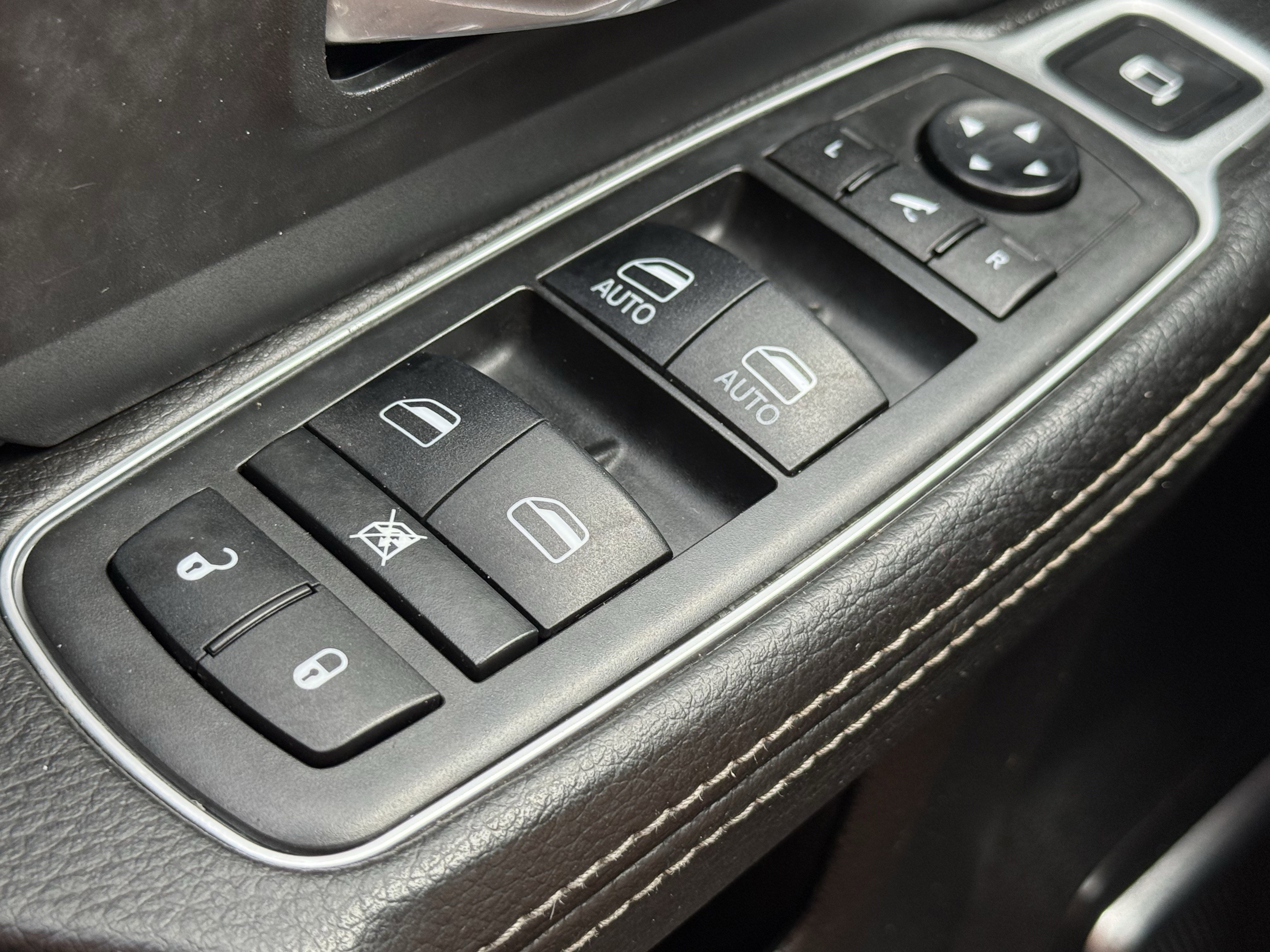 Used 2019 RAM 3500 Laramie AWD/4WD image 26