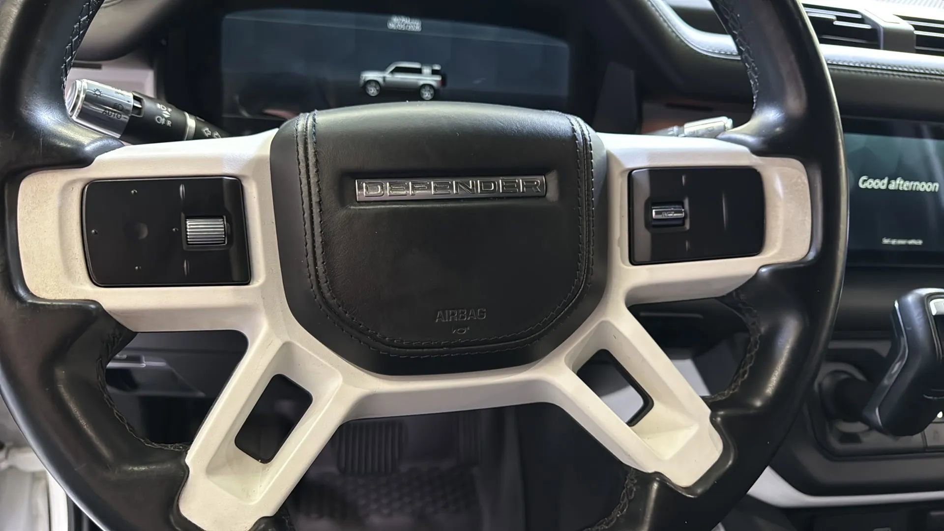 Used 2021 Land Rover Defender 110 X-Dynamic HSE AWD/4WD image 18