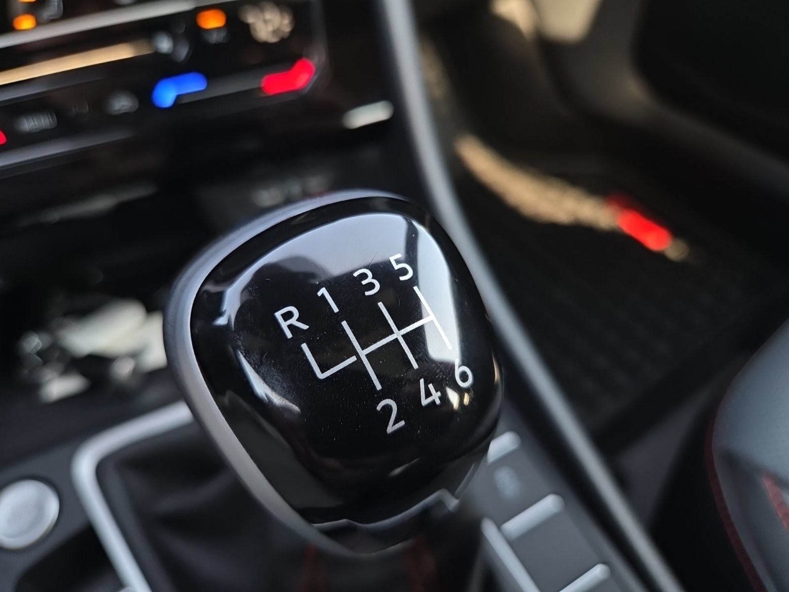 Certified 2025 Volkswagen Jetta GLI Autobahn FWD image 26