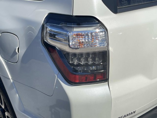 Used 2019 Toyota 4Runner Limited AWD/4WD image 10