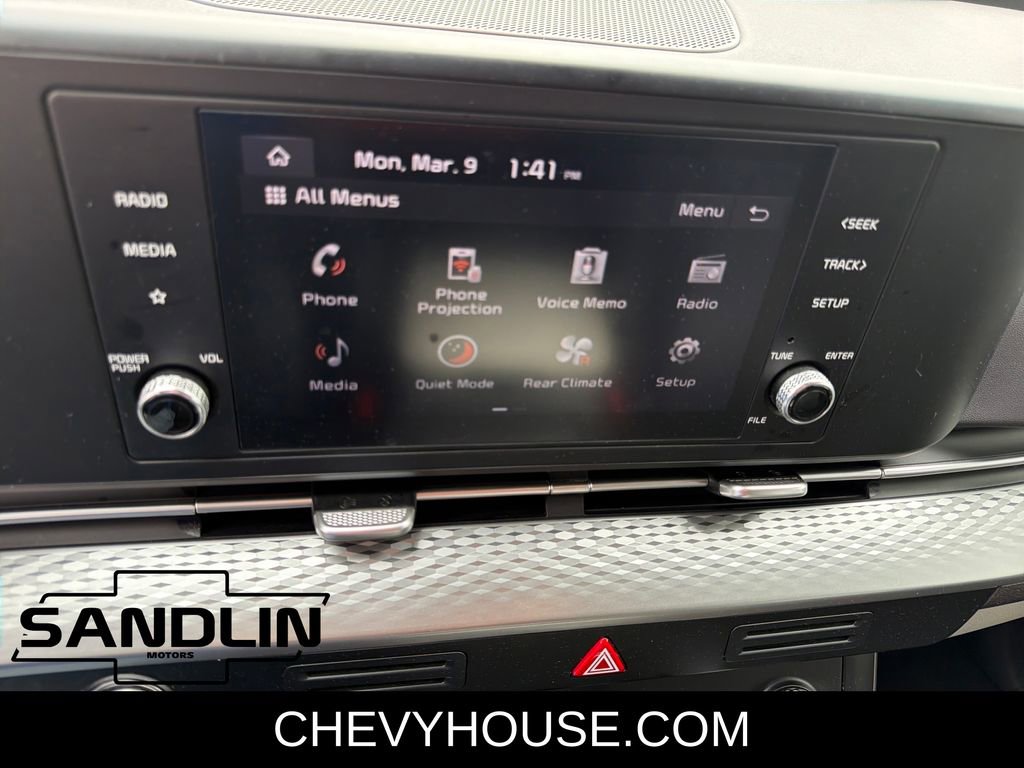 Used 2024 Kia Carnival LX image 23