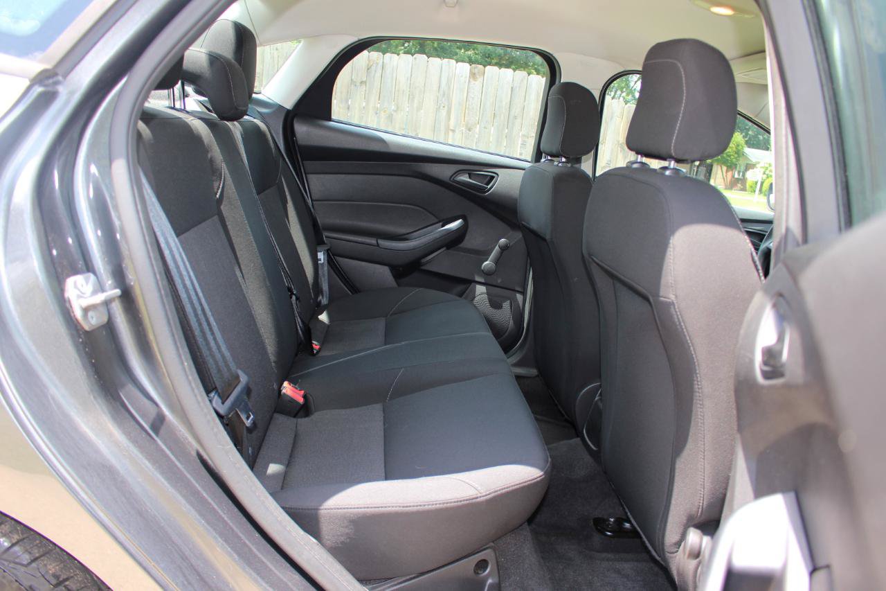 Used 2016 Ford Focus S FWD image 32