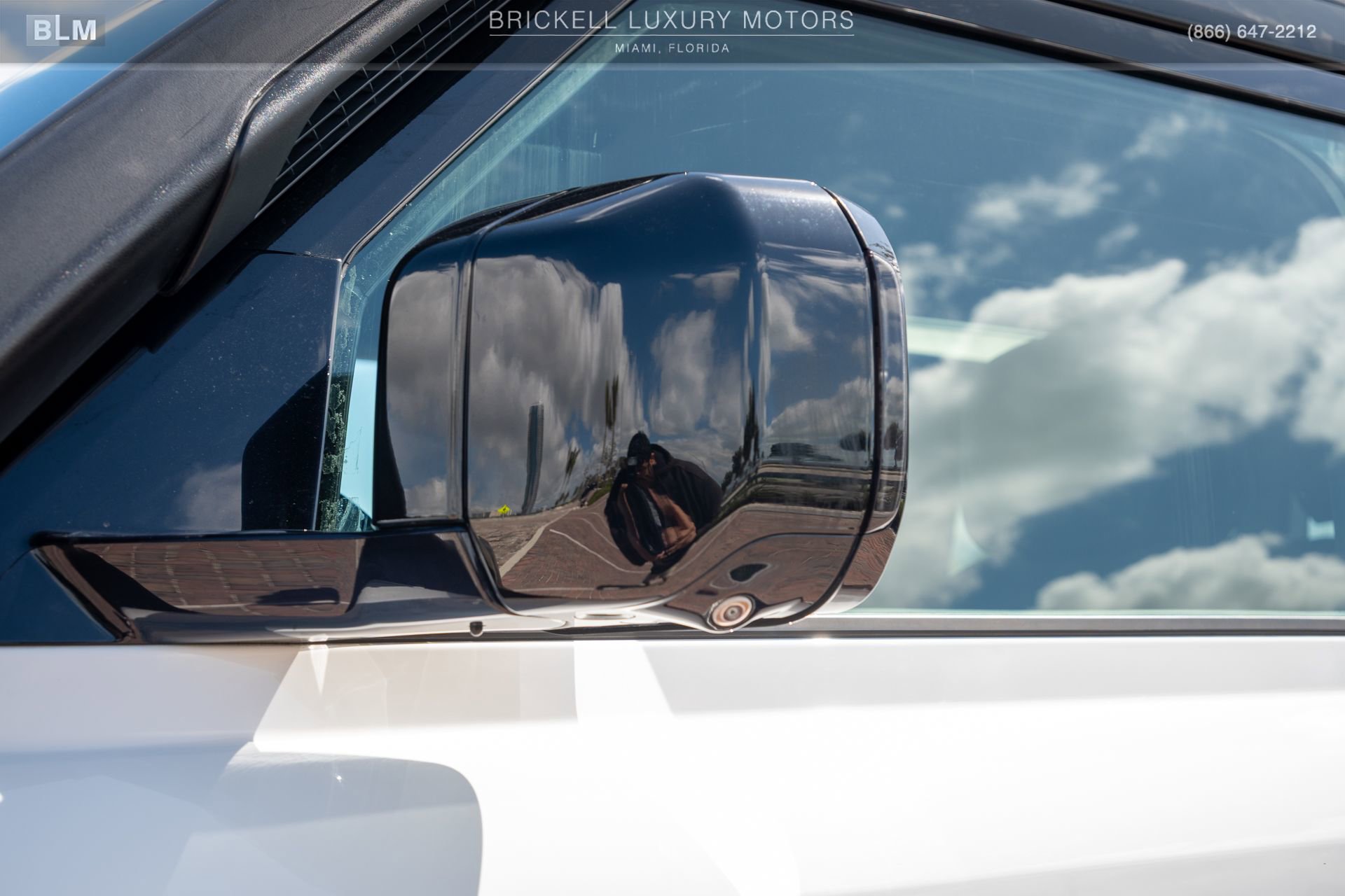 Used 2022 Land Rover Defender 90 X-Dynamic HSE image 40