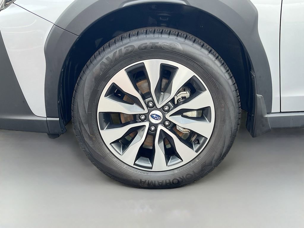 Used 2025 Subaru Outback Touring AWD/4WD image 34