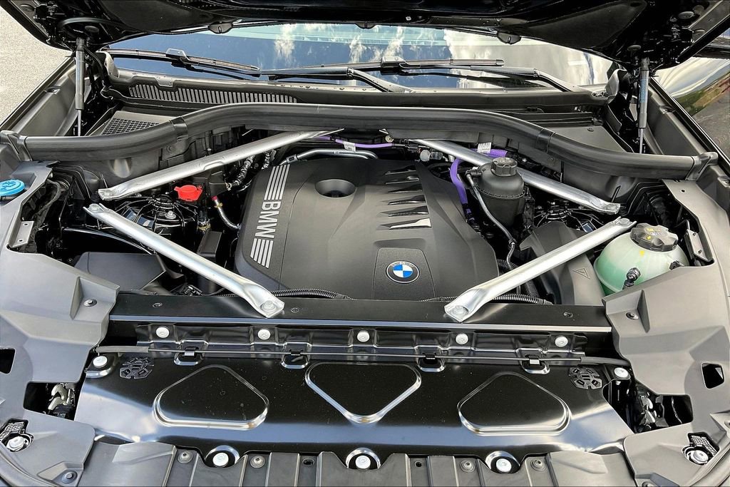 New 2026 BMW X5 xDrive40i w/ M Sport Package AWD/4WD image 30