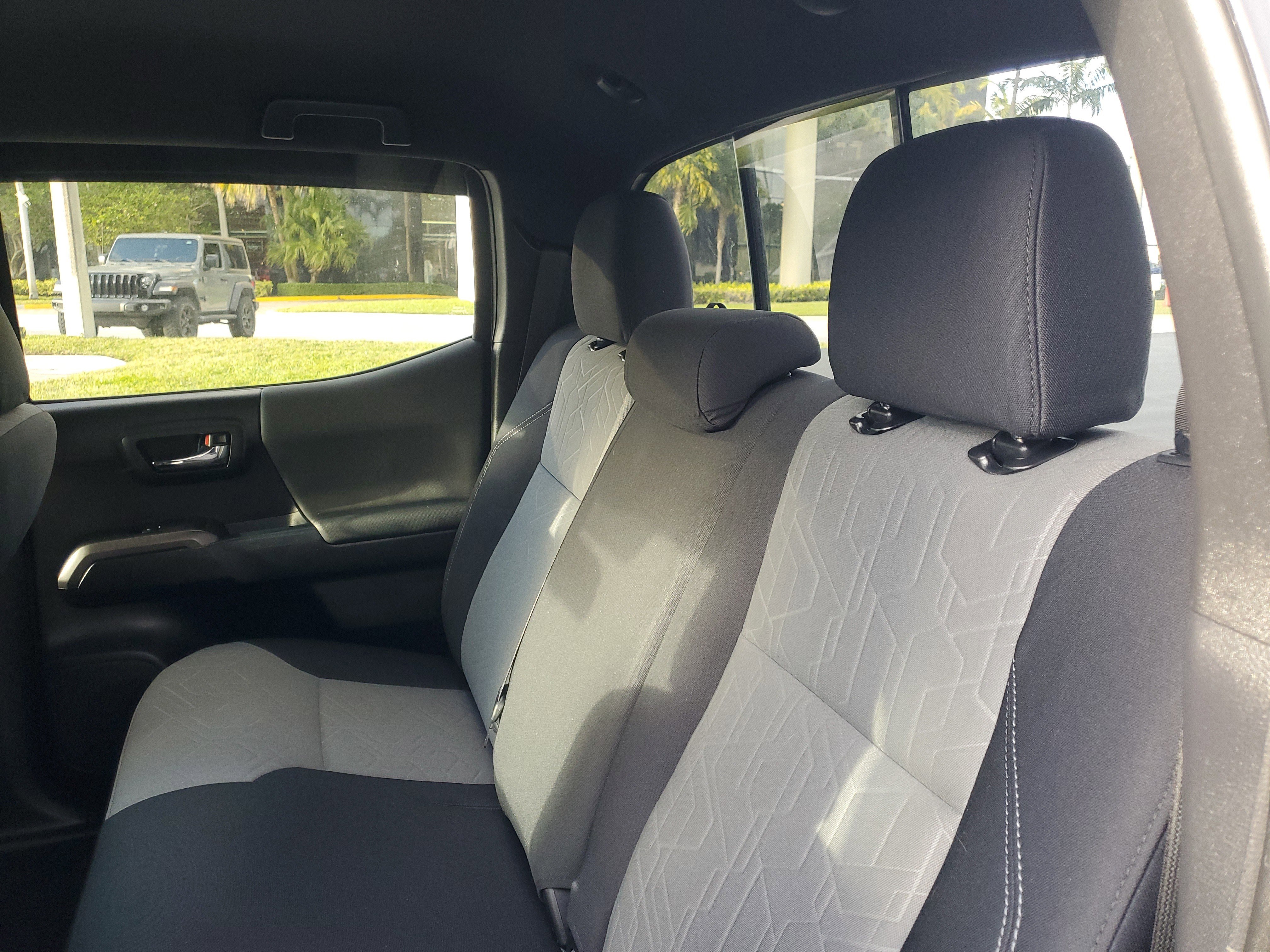 Used 2021 Toyota Tacoma TRD Off-Road image 12