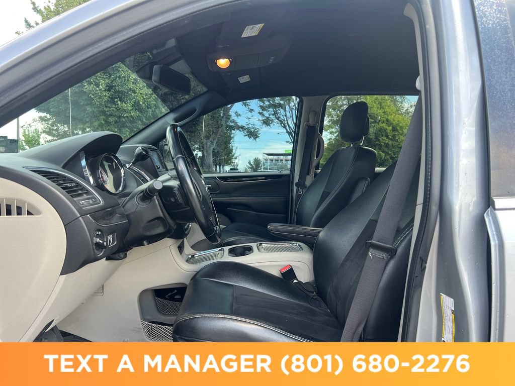 Used 2020 Dodge Grand Caravan SXT FWD image 11