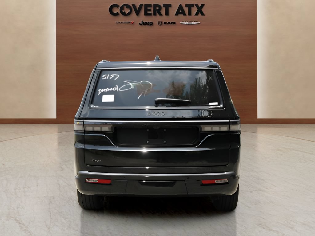 New 2026 Jeep Grand Wagoneer Limited AWD/4WD image 4