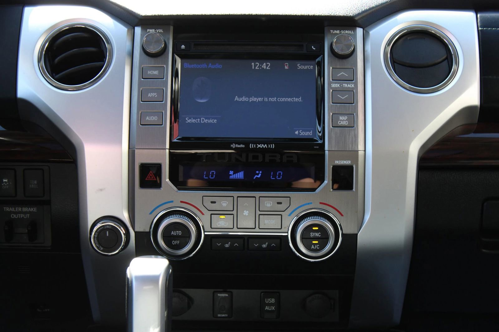 Used 2016 Toyota Tundra Limited w/ Limited Premium Package image 30