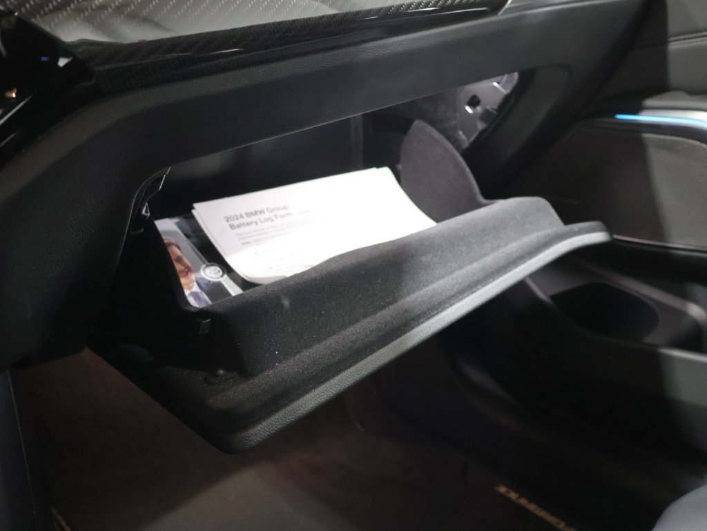 Used 2025 BMW M3 Competition AWD/4WD image 29