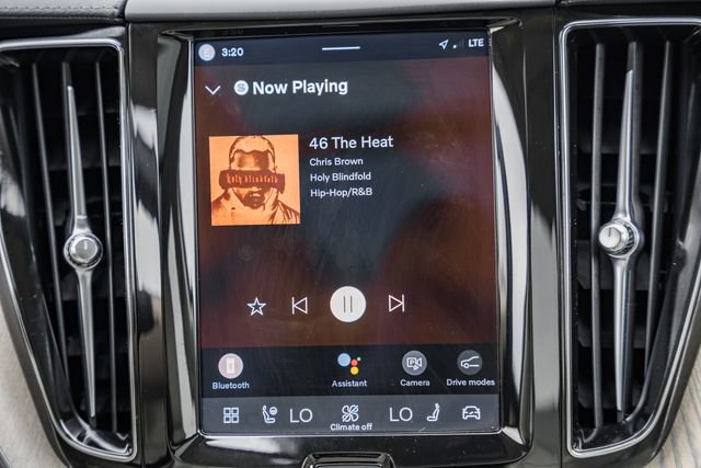 Used 2022 Volvo XC60 T8 Inscription w/ Advanced Package image 22