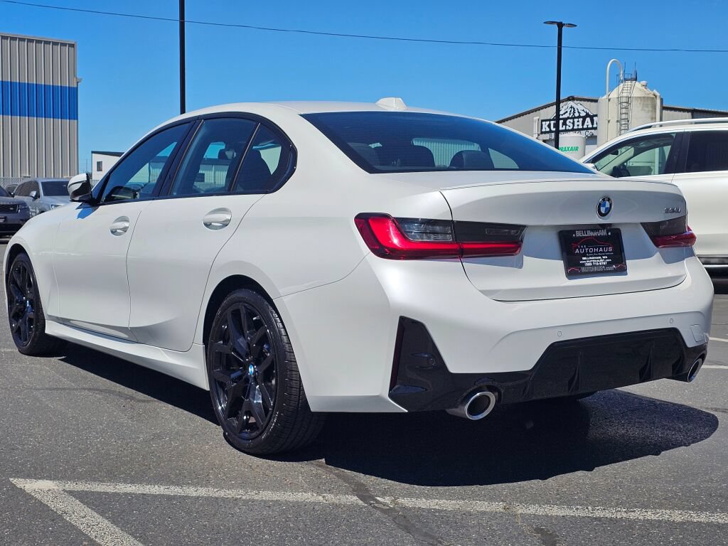 Used 2026 BMW 330i Sedan w/ M Sport Package RWD image 3