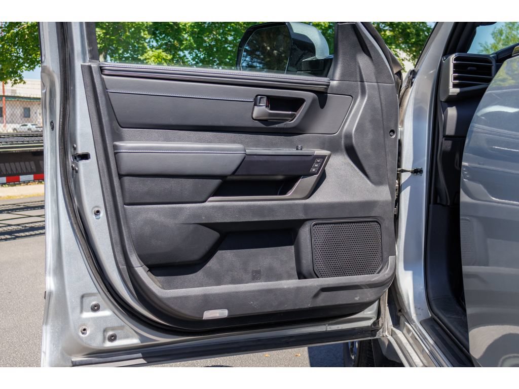 Used 2026 Toyota Sequoia Platinum AWD/4WD image 20