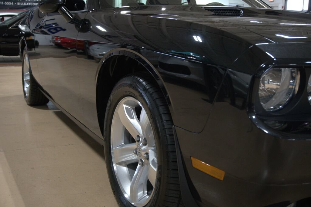 Used 2009 Dodge Challenger R/T RWD image 34
