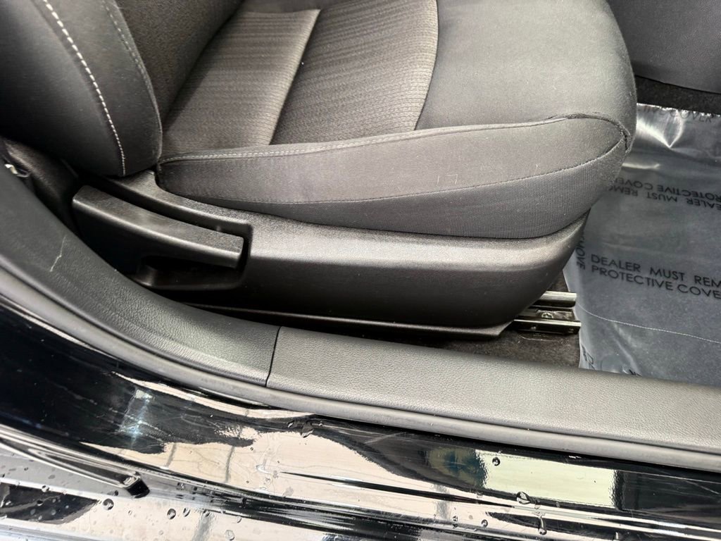 Used 2025 Nissan Altima 2.5 SV FWD image 21