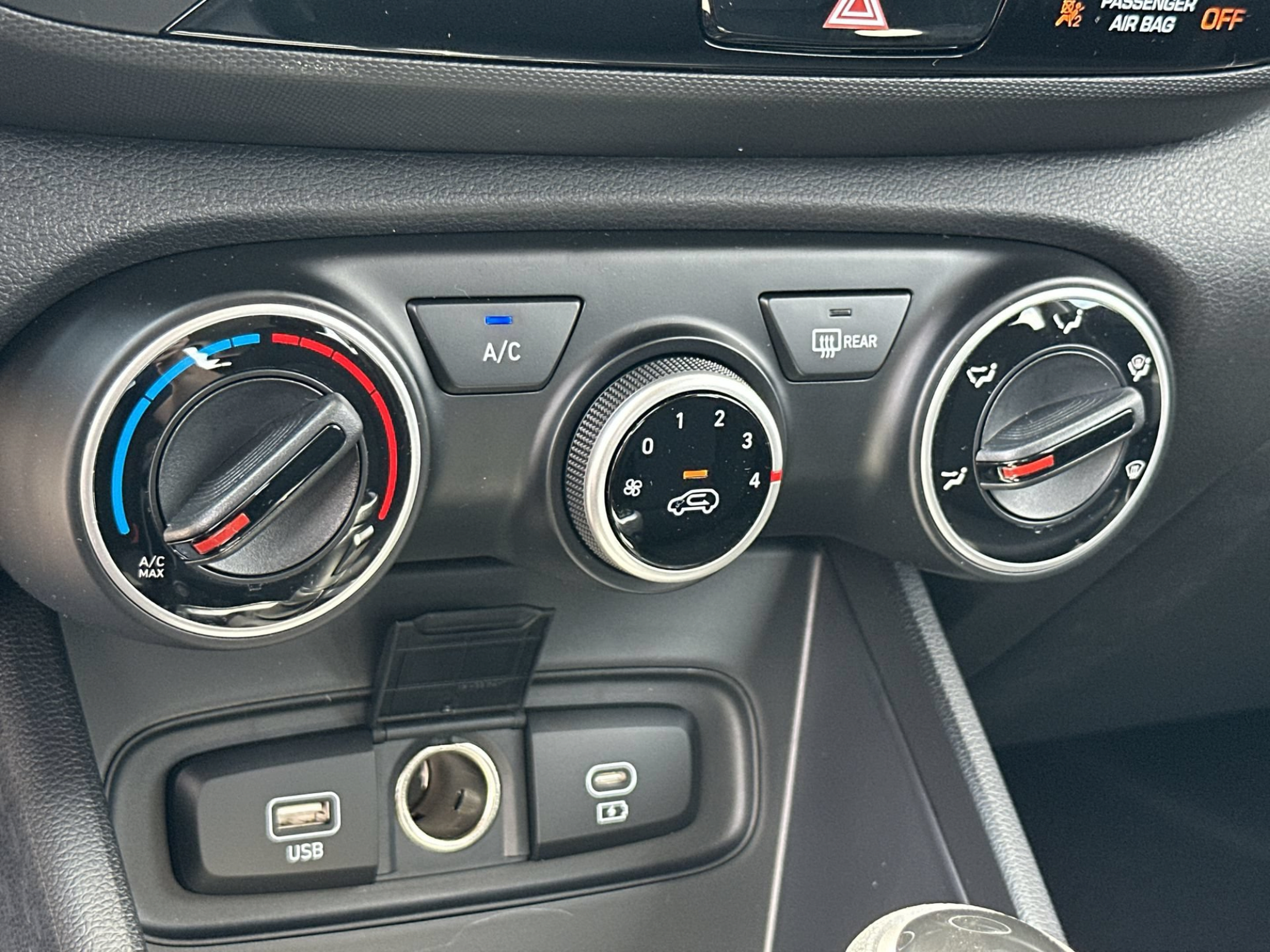 New 2026 Hyundai Venue SE FWD image 17