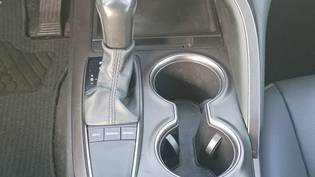 Used 2024 Toyota Camry SE FWD image 21