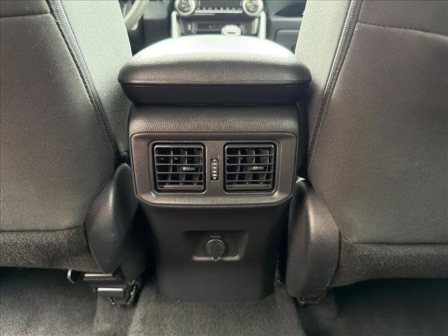 Used 2025 Toyota RAV4 LE AWD/4WD image 22