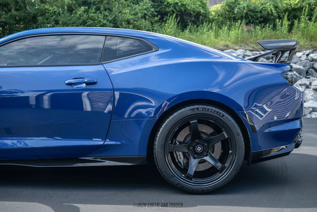 Used 2021 Chevrolet Camaro ZL1 RWD image 5