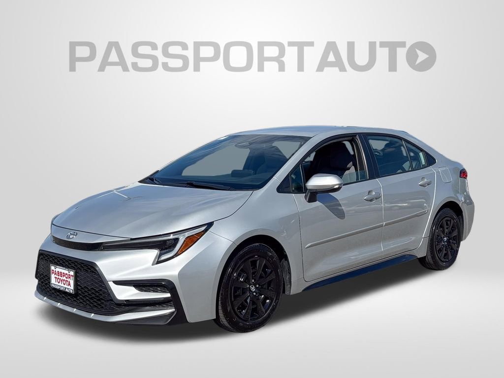 Used 2024 Toyota Corolla SE FWD image 1