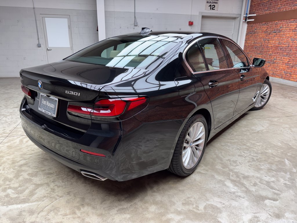 Certified 2023 BMW 530i xDrive w/ Convenience Package AWD/4WD image 5